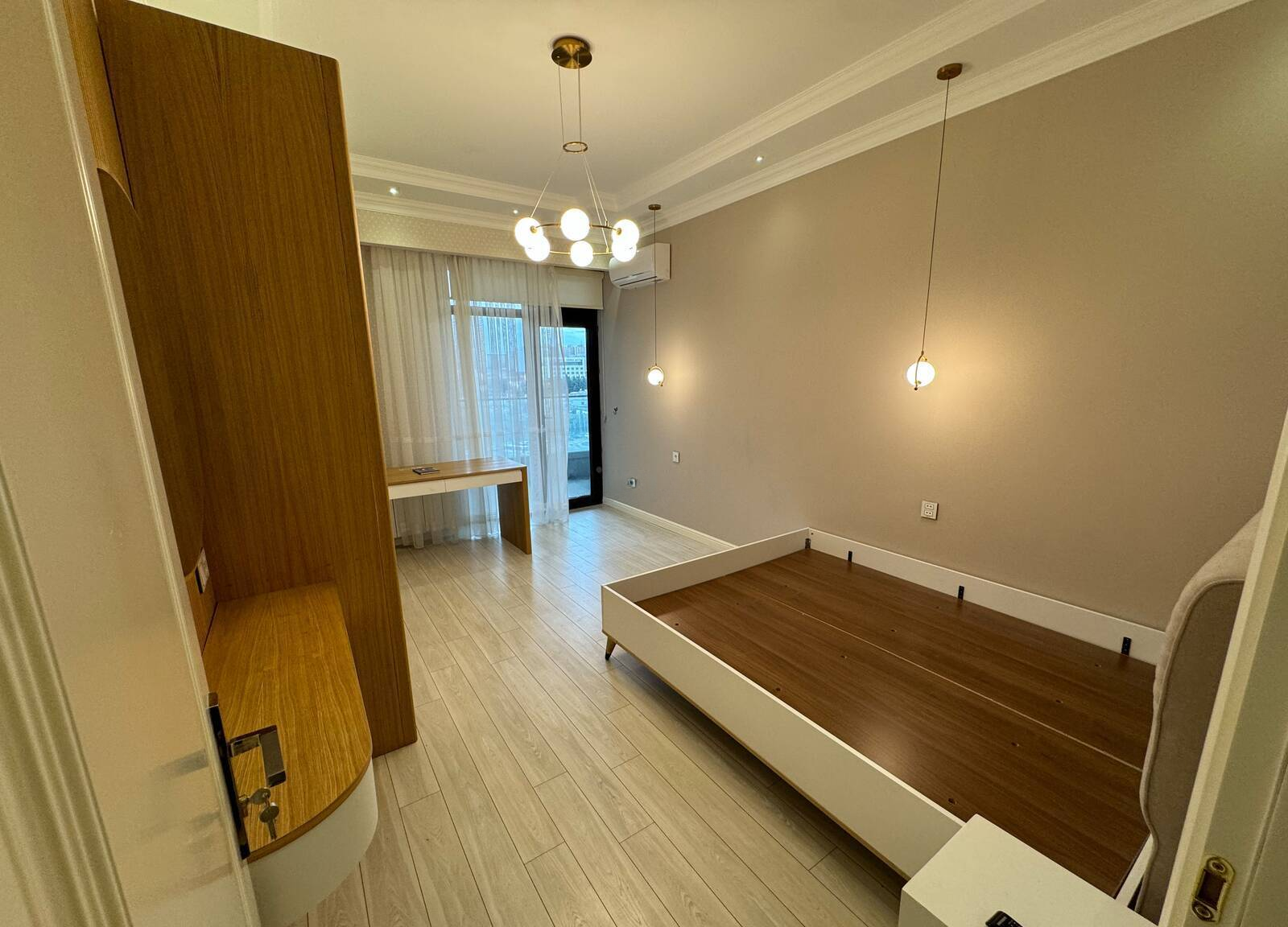 3 otaqlı mənzil 142 m² satılır — Mənzil, Bakı (10)