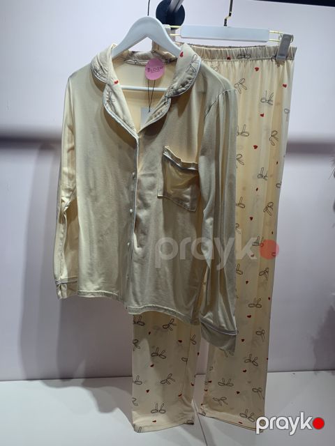 Qadınlar üçün şalvarlı pijama dəsti, bej, likra/poliester, ölçü S/M — Bakı
