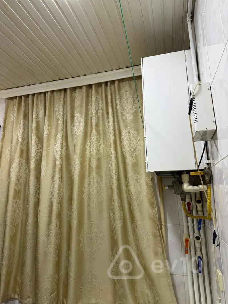 For sale: 1-room apartment (old building), 40 m² — Mənzil, Bakı (3)