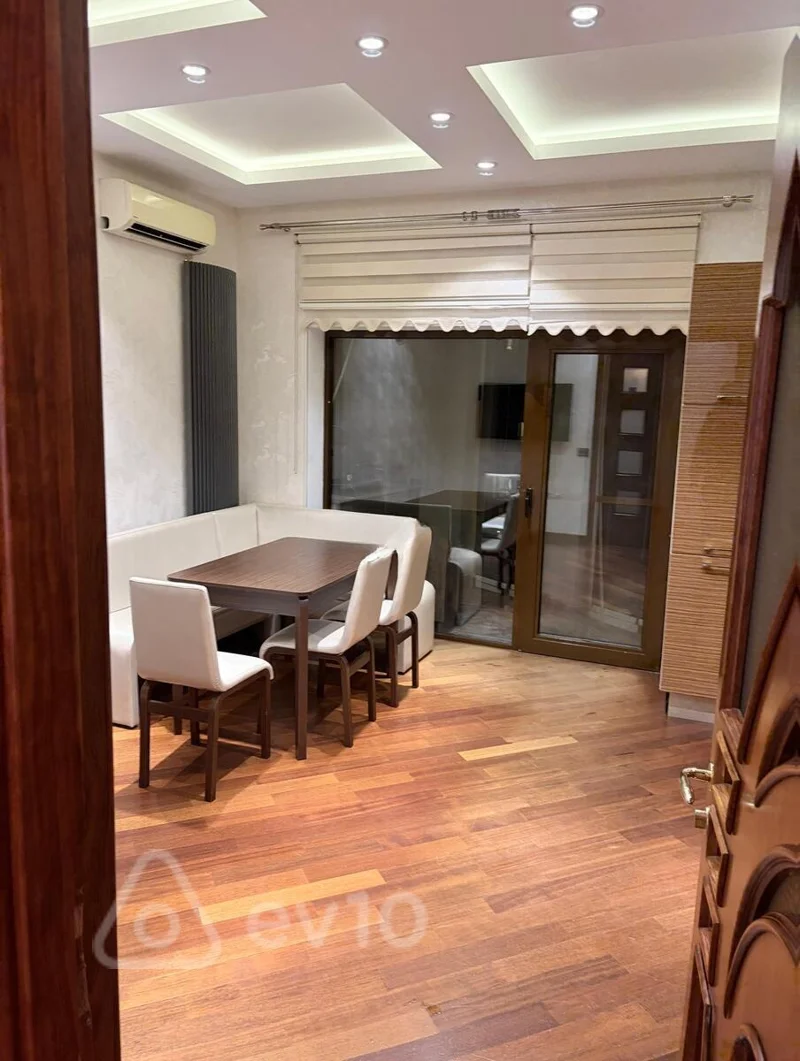4 otaqlı mənzil, 200 m², Tələt Şıxəliyev küç. — kirayə — Mənzil, Bakı (4)