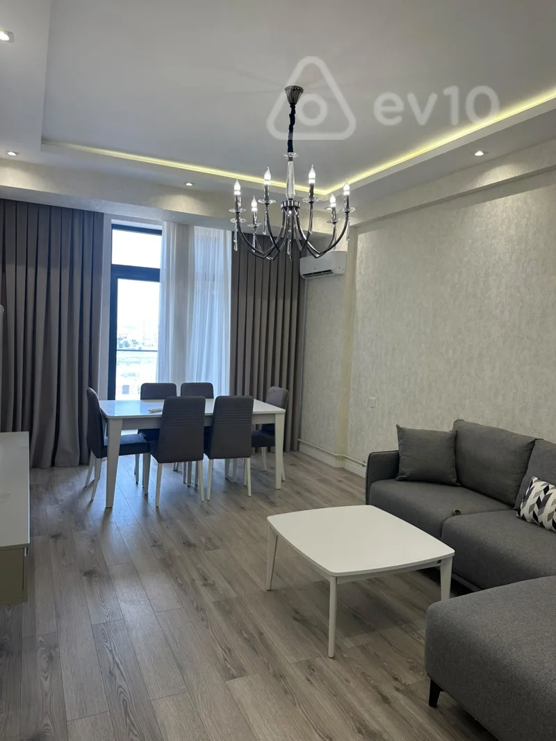 3 otaqlı mənzil, 110 m², Heydər Əliyev pr — kirayə — Bakı