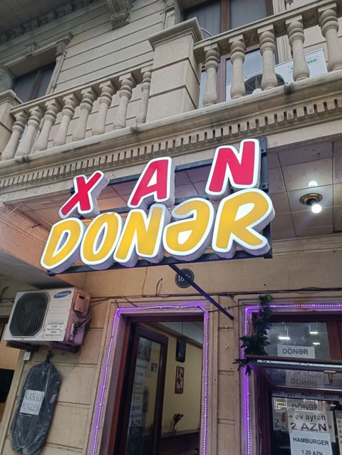 Hamiya salam doner xana satilir esas yolun kenarinda biznes satilir — Digah