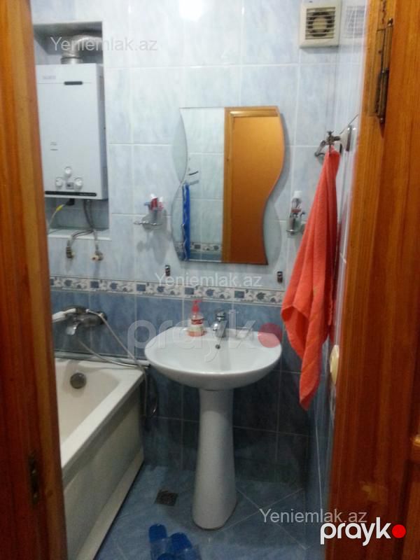 Kirayə 4 otaqlı Bina evi menzil (Köhnə tikili), 100 m², 5-ci mikrorayon — Mənzil, Sumqayıt (8)