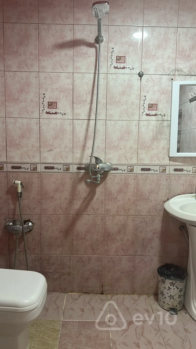 2 otaqlı həyət evi, 70 m², Yasamal rayonu 2-ci Alatava — kirayə — Ev, villa, Bakı (10)