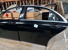 Mercedes W205 qapıları — Bakı