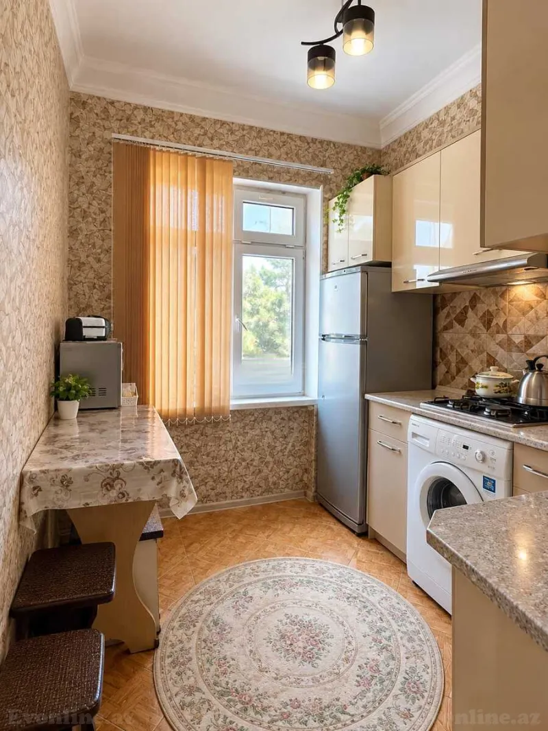Satılır 4 otaqlı Mənzil Köhnə tikili 80 m² Bakı, Nizami r., Xalqlar Dostluğu m — Mənzil, Bakı (7)