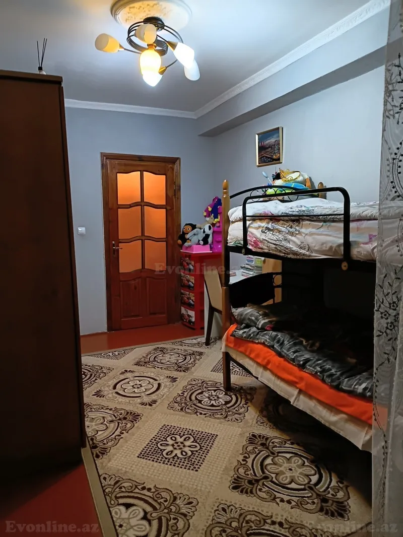 Satılır 3 otaqlı Mənzil Köhnə tikili 80 m² Bakı, Yasamal r., Elmlər Akademiyası m — Mənzil, Bakı (8)