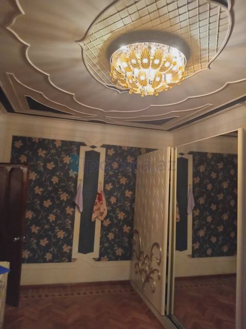 Satılır: 5 Otaq, Köhnə tikili, Nizami r., 8-ci km q., 120.00 m² — Məhərrəm — Mənzil