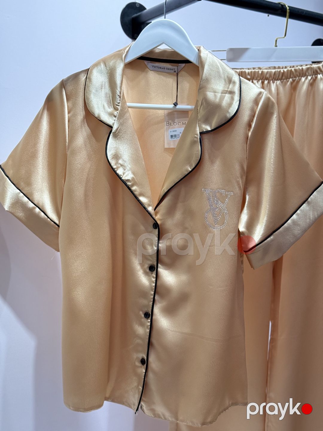 Qadınlar üçün şalvarlı pijama dəsti VS-0198, qızılı, atlas, ölçü 42 — Mallar, Bakı (2)