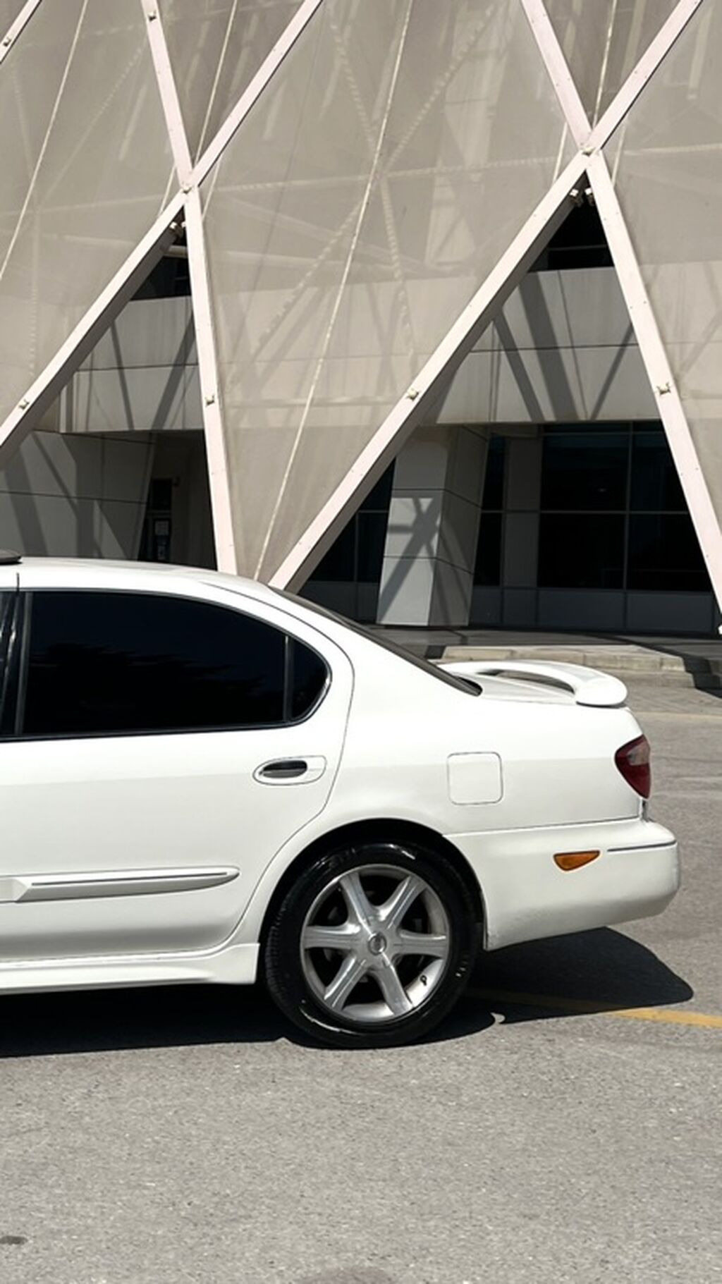 Nissan Maxima QX sedan – ağ rəng, 4 qapı, qabaqdan ötürücülü. Əsas — Avtomobillər, Bakı (6)