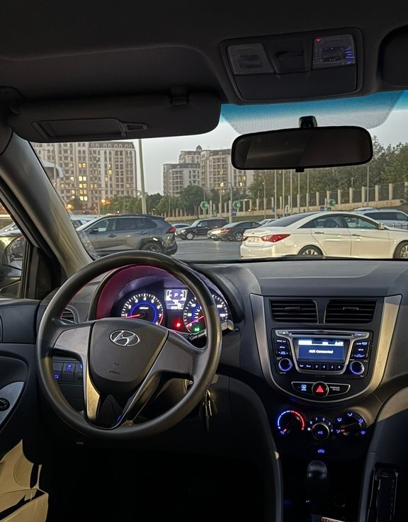 Hyundai Accent, 2015 il, 241403 km, 1.6 L — Avtomobillər (7)
