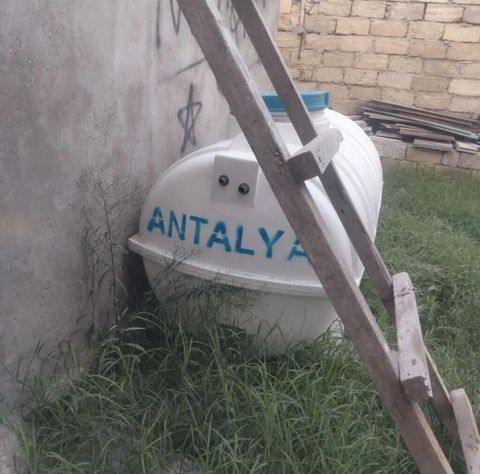Plastik cen satilir 110azn yenidi istifade olunmayib 1ton unvan — Digah