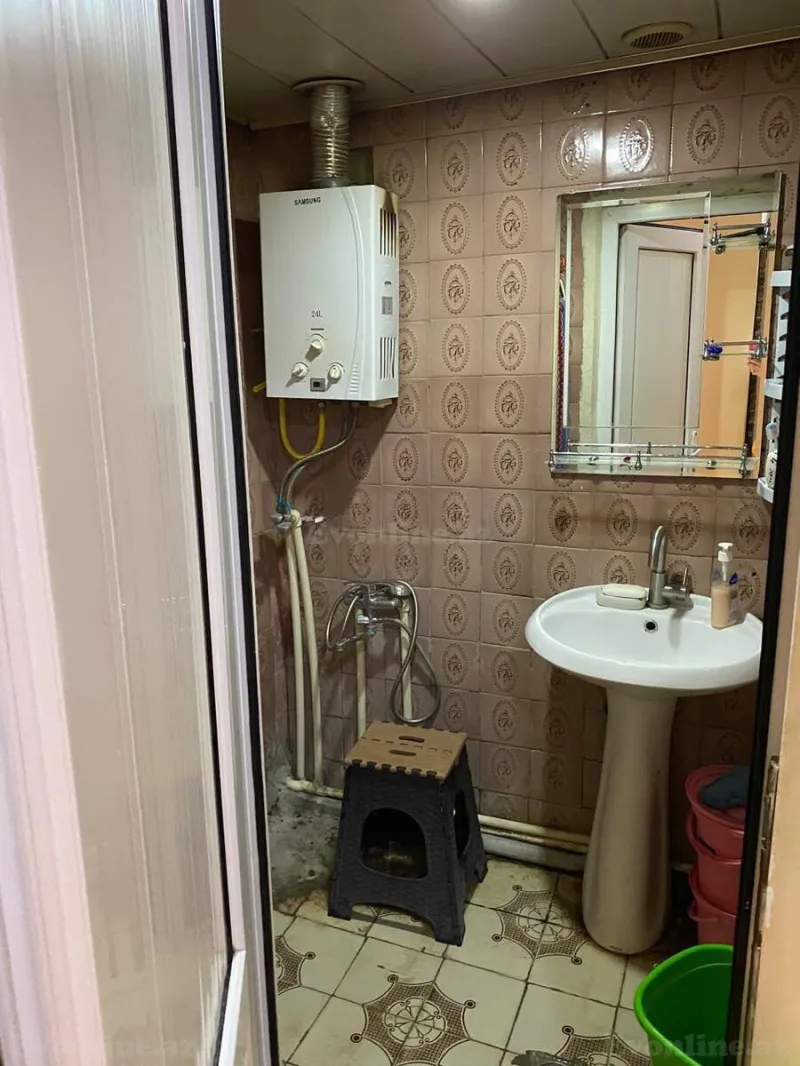 Satılır 4 otaqlı Mənzil Köhnə tikili 100 m² Bakı, Nizami r., Xalqlar Dostluğu m — Mənzil, Bakı (8)