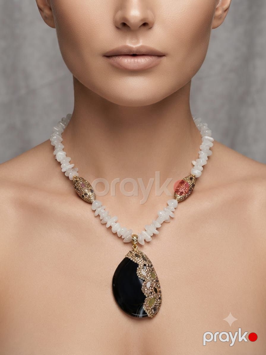 Boyunbağı qadınlar üçün 2649269 — Mallar, Bakı (2)