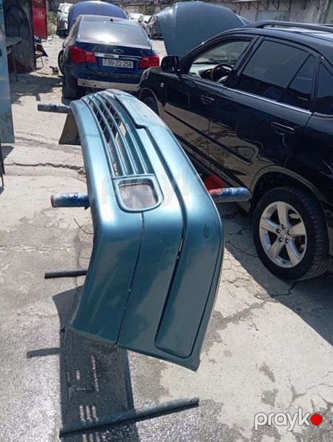 Ön, Mercedes-Benz W210 — Bakı