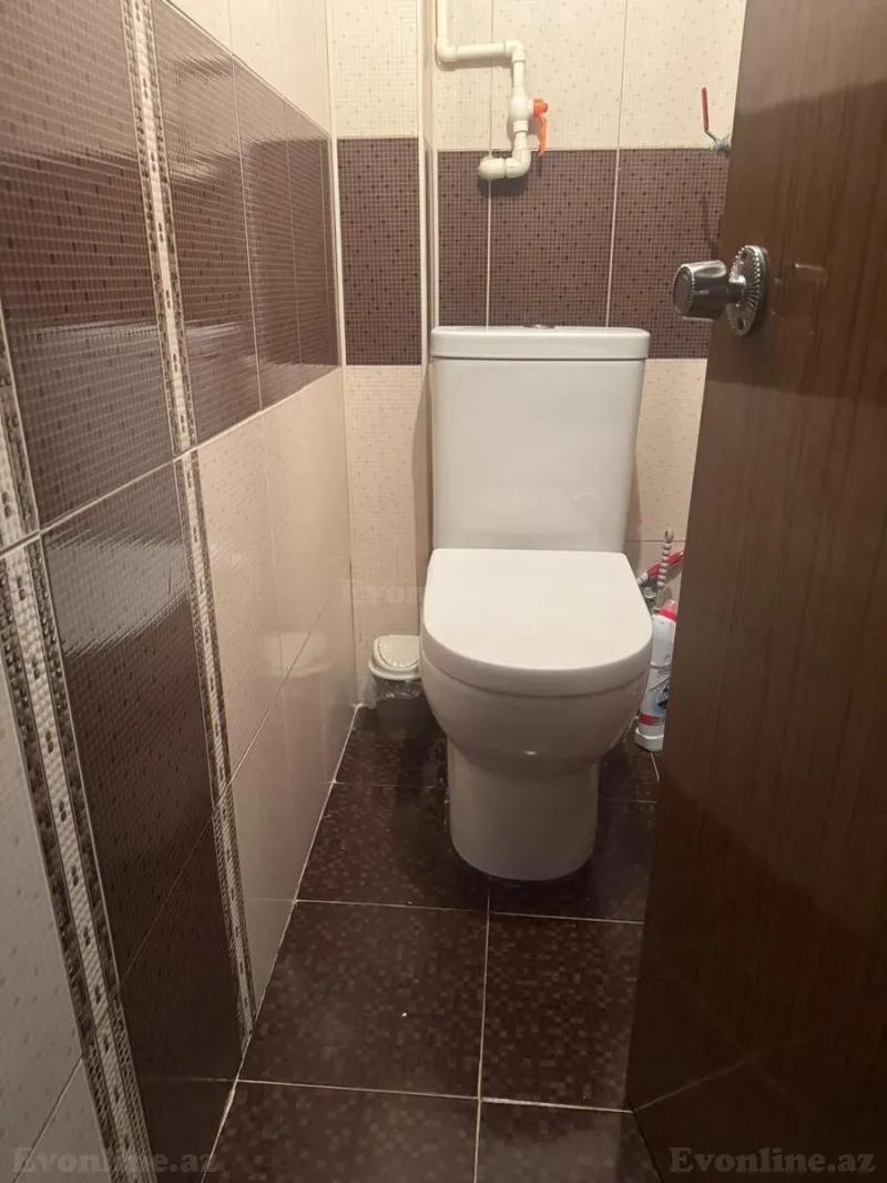 Satılır 4 otaqlı Mənzil Köhnə tikili 75 m² Bakı, Xətai r., Əhmədli m — Mənzil, Bakı (8)