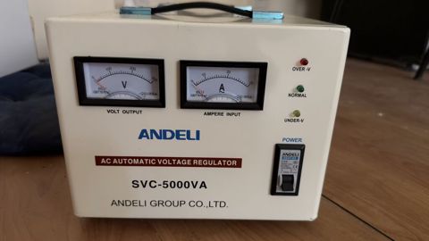 Məhsul: Andeli SVC-5000VA – AC Avtomatik Gərginlik Tənzimləyicisi — Bakı