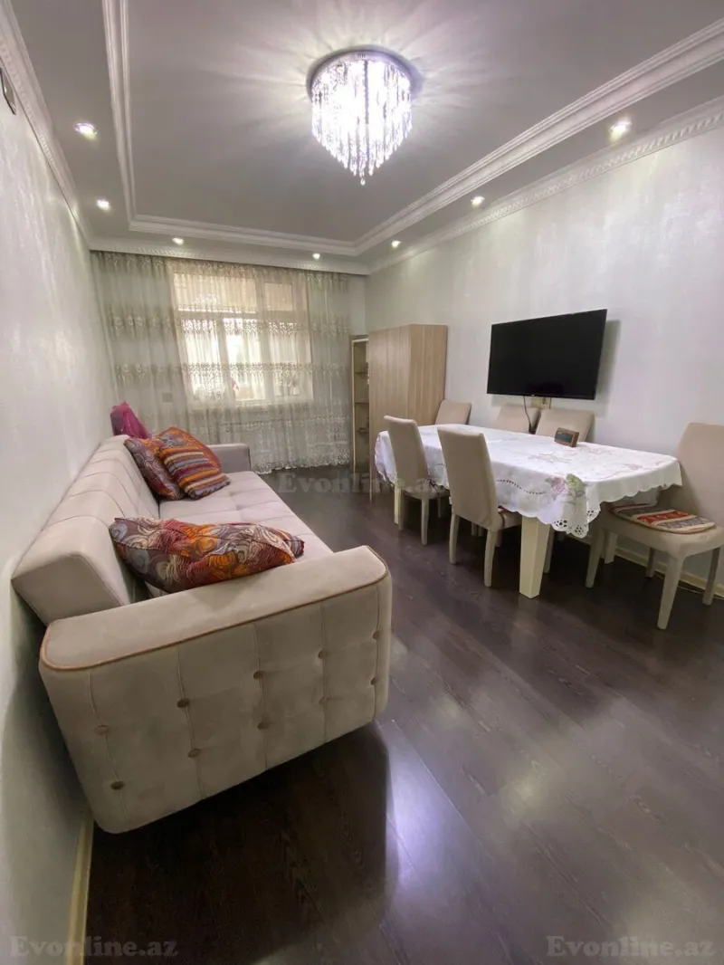 Satılır 5 otaqlı Mənzil Köhnə tikili 110 m² Bakı, Xətai r., Əhmədli m., Əhmədli — Bakı