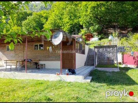 Günlük 3 otaqlı Həyət evi / Villa, 45 m², Qax — Qax