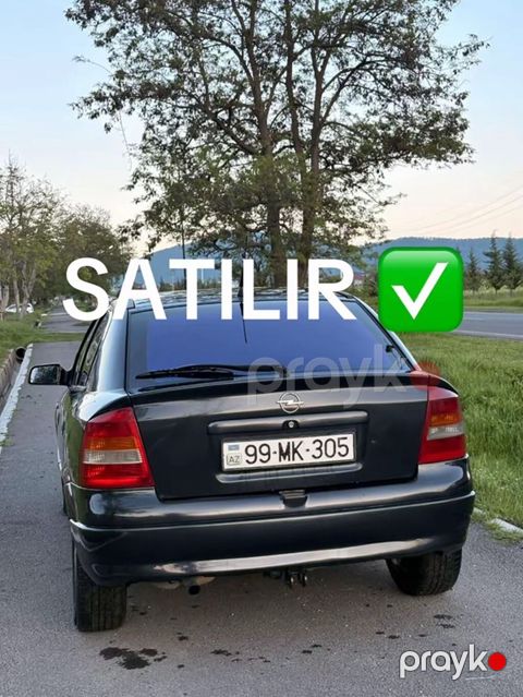 Opel Astra: 2 l 1998 il 200000 km Sedan — Qax