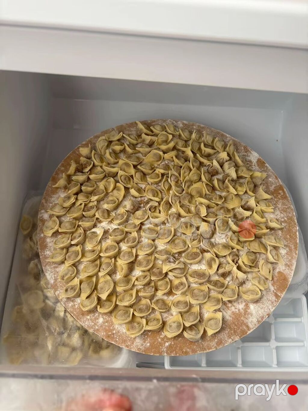Ev üsulu dondurulmuş pelmeni (kiçik ölçü, əl ilə bükülüb) ve esl baki — Qida məhsulları, Bakı (4)