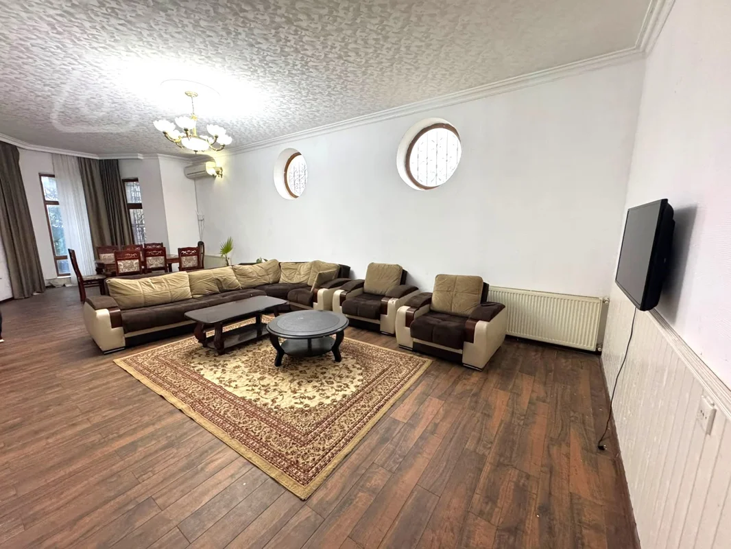 4 otaqlı həyət evi, 250 m², Səbail ray. Badamdar qəs. — kirayə — Ev, villa, Bakı (3)