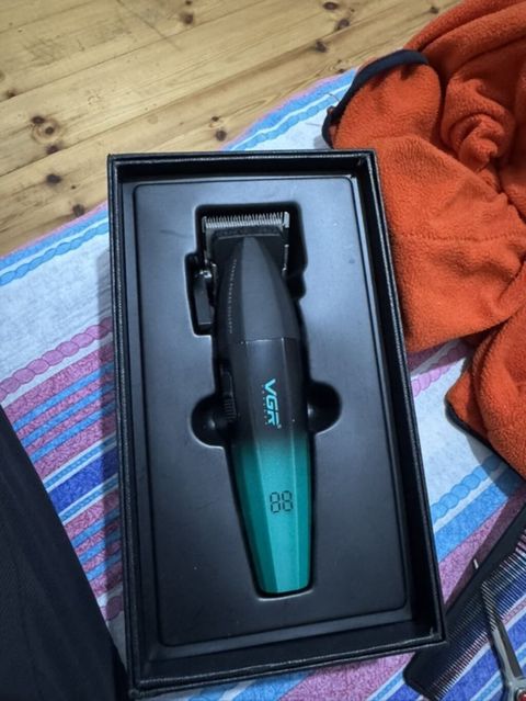 VGR Voyager V-003 Professional Hair Clipper - Salon series peşəkar — Saç kəsimi maşınları