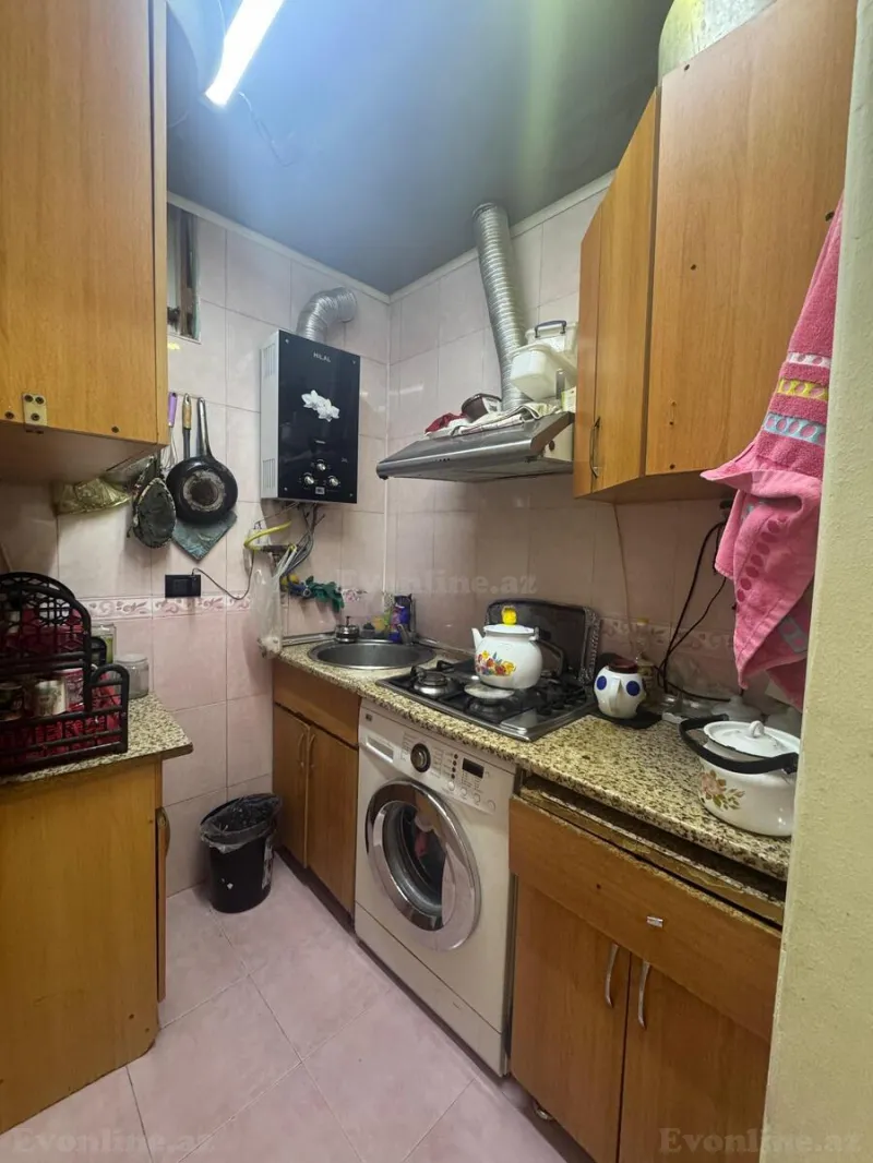 Satılır 3 otaqlı Mənzil Köhnə tikili 55 m² Bakı, Yasamal r., İnşaatçılar m — Mənzil, Bakı (8)