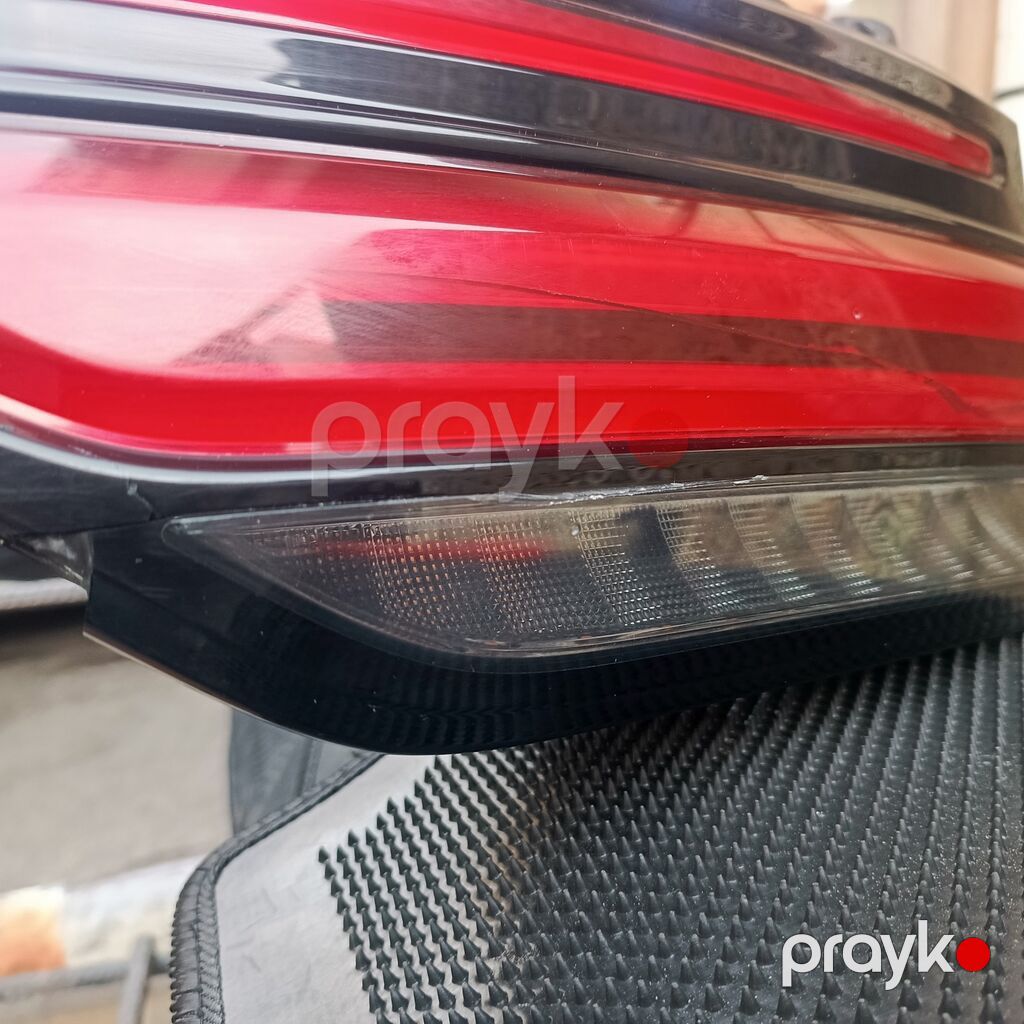 Lexus LX 600 arxa stopu zavod ustunen cixmadi idyal iwleydi sag arxa — Avtomobil işığı, Bakı (3)