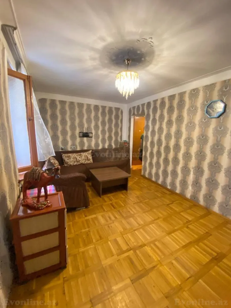 Satılır 2 otaqlı Mənzil Köhnə tikili 45 m² Bakı, Yasamal r., Elmlər Akademiyası m — Bakı