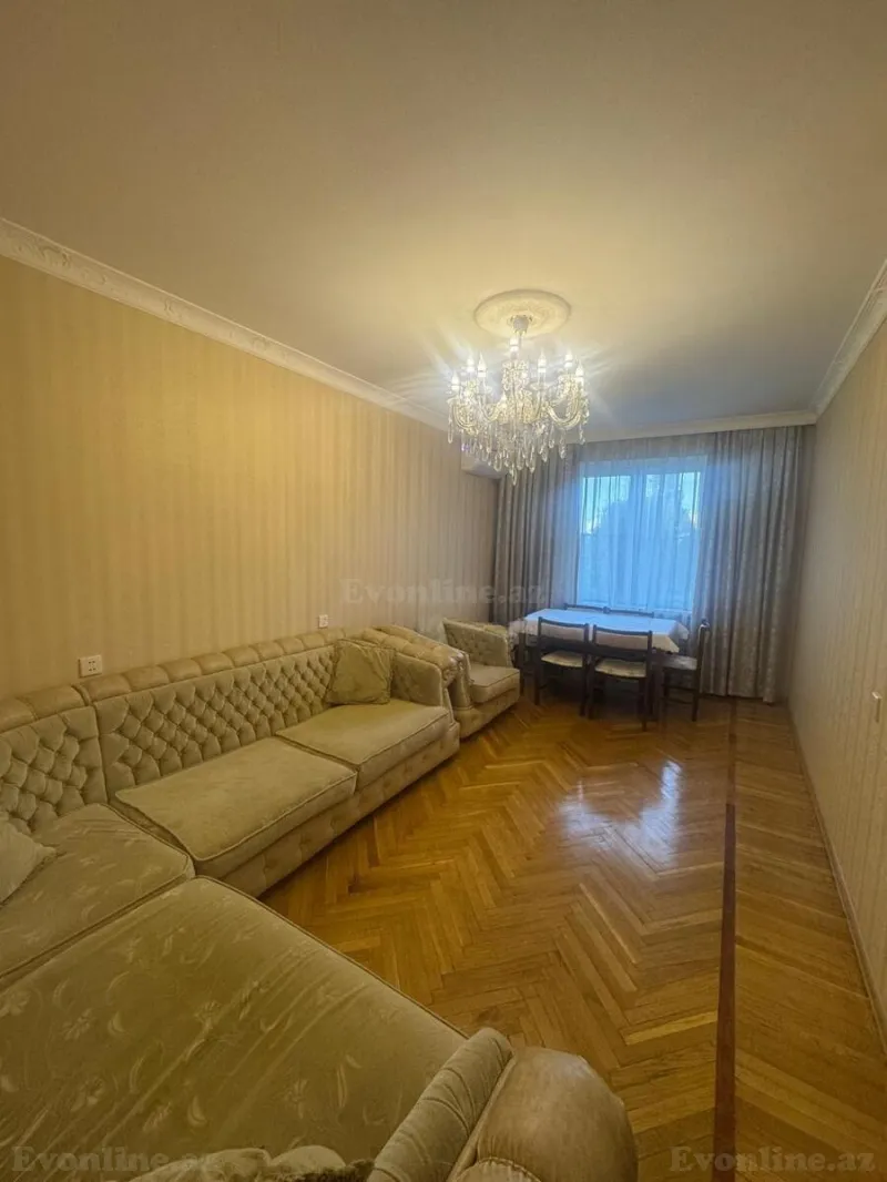 Satılır 4 otaqlı Mənzil Köhnə tikili 85 m² Bakı, Xətai r., Əhmədli m — Bakı