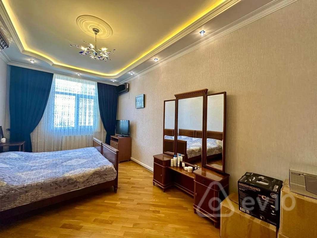 3 otaqlı mənzil, 140 m², H.B.Zərdabi küçəsi — Bakı