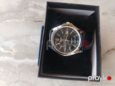 Casio Quartz kişi qol saatı - Klassik dizayn: qara siferblat, gümüşü — Gəncə