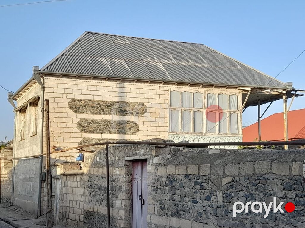 Köhnə üslubda, həyətyanı sahəsi olan təkmərtəbəli ev - Giriş: ağ — Ev, villa, Şəmkir (8)