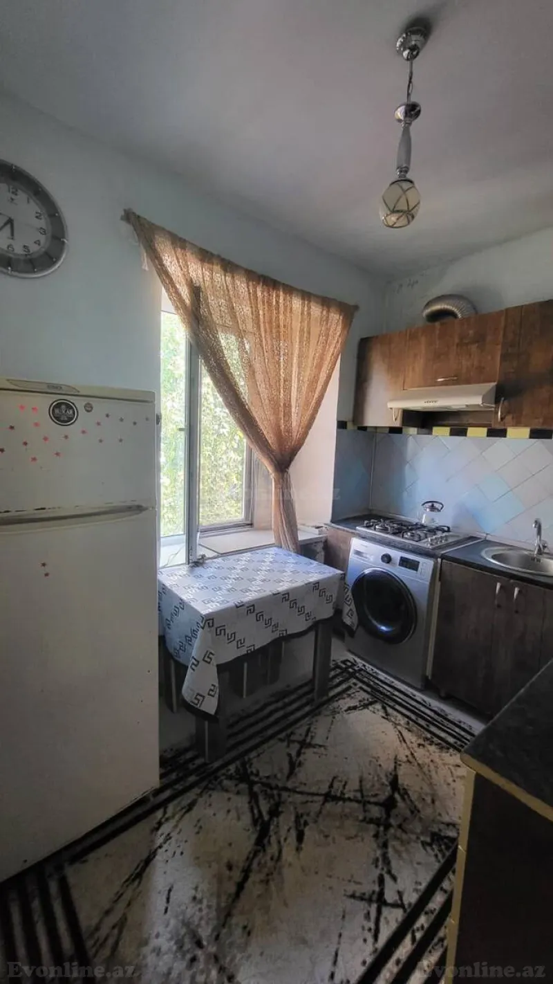 Satılır 2 otaqlı Mənzil Köhnə tikili 56 m² Bakı, Yasamal r., Elmlər Akademiyası m — Mənzil, Bakı (7)