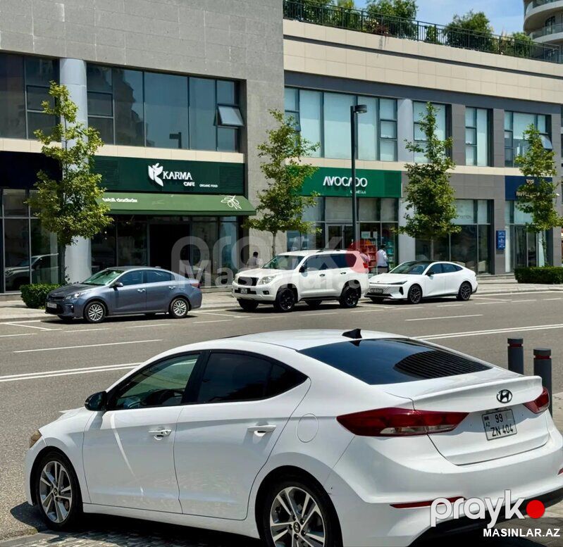 Hyundai Elantra, 2017 il 99-ZN-404 — Avtomobillər, Bakı (3)