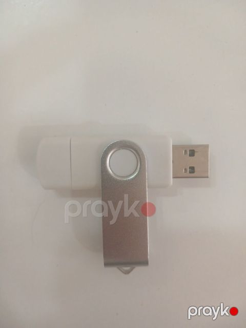 İki tərəfli USB fleş yaddaş - Konnektorlar: bir tərəfi Usb-a, digər — Bakı