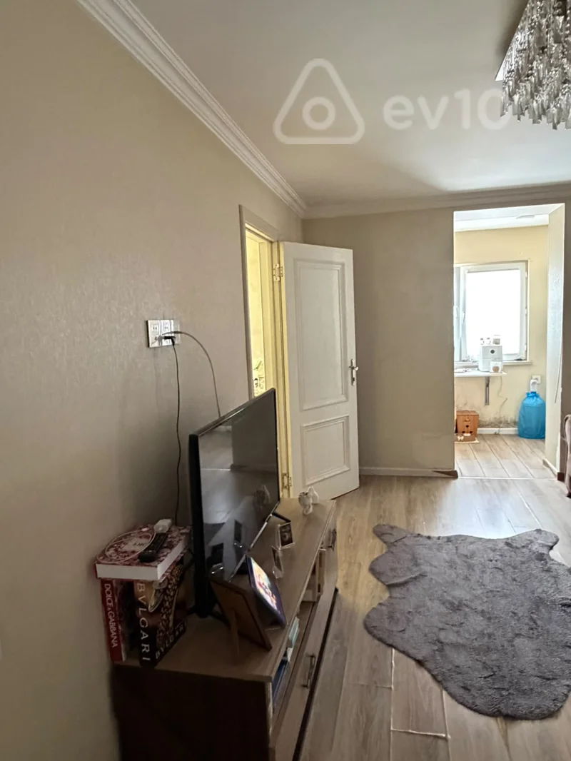 2 otaqlı mənzil, 35 m², İnşaatçılar Pr — Mənzil, Bakı (2)
