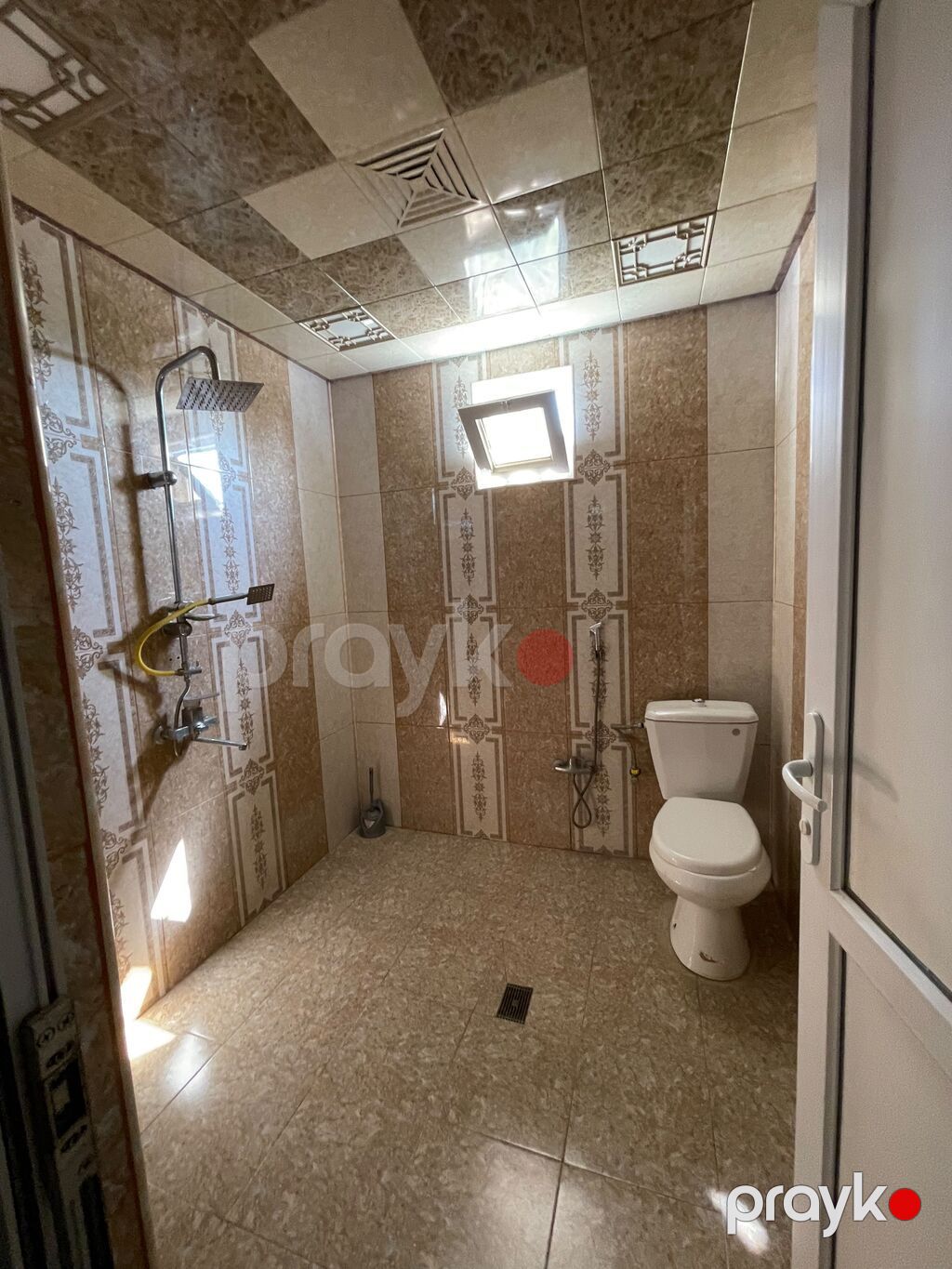 Həyət evi – geniş torpaq sahəsi ilə - İkiqat yamaclı dam örtüyü, bərk — Ev, villa, Oğuz (8)