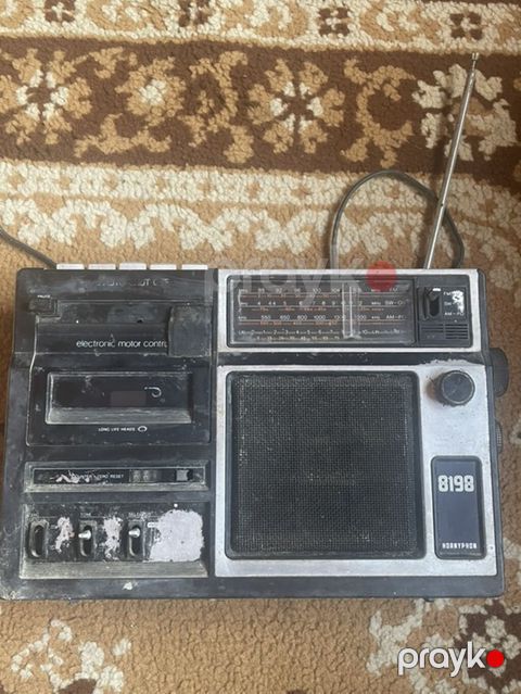 Vintage portativ radio-kaset çaları - Model: Nordmende (etiketdə — Digah