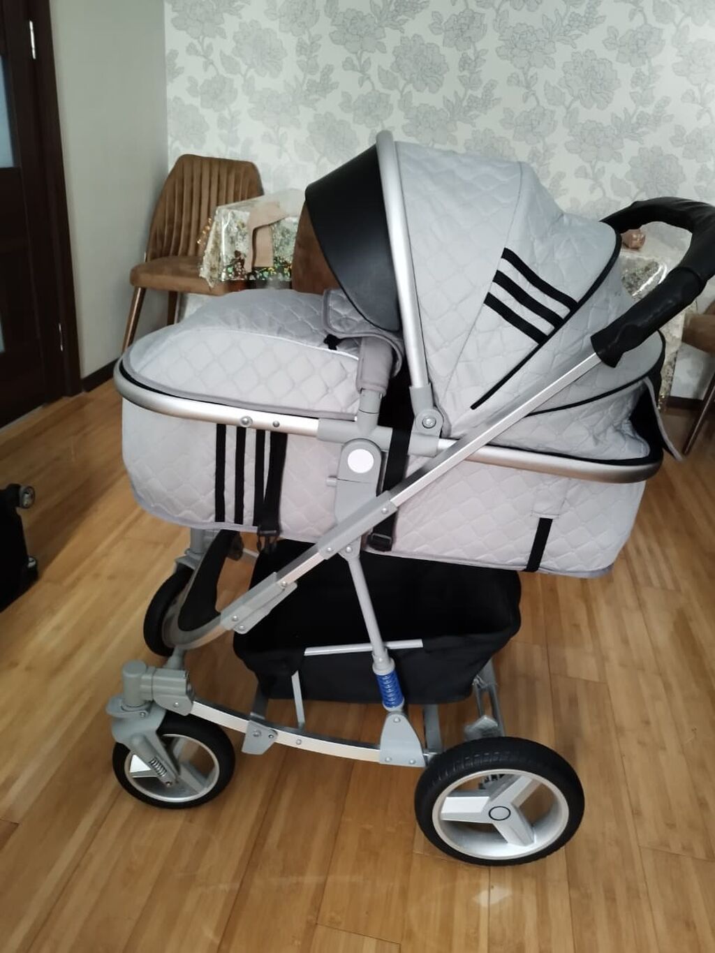 Kaleska 80man Tam teze kimidi, hem kalyaska hem de besik kimi istofade — Arabalalar, Mehdiabad