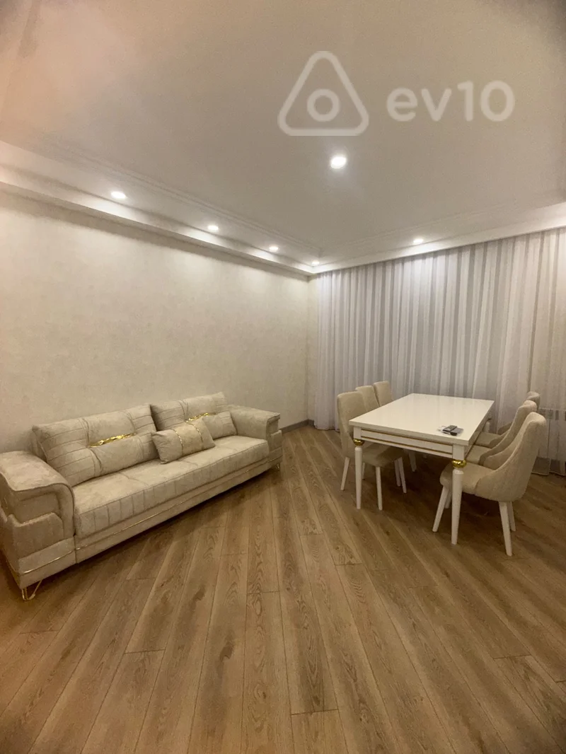 2 otaqlı mənzil, 70 m², Cəfər Xəndan küçəsi — kirayə — Bakı