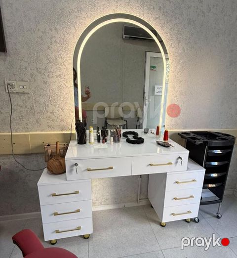 Endirim 230 man(Masazır,Yeni Bakı). Salon güzgüsü. İşıqlı — Bakı