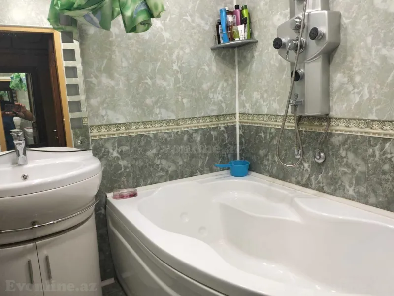 Kirayə verilir 2 otaqlı Mənzil Köhnə tikili 75 m² Bakı, Yasamal r., İnşaatçılar m — Mənzil, Bakı (7)