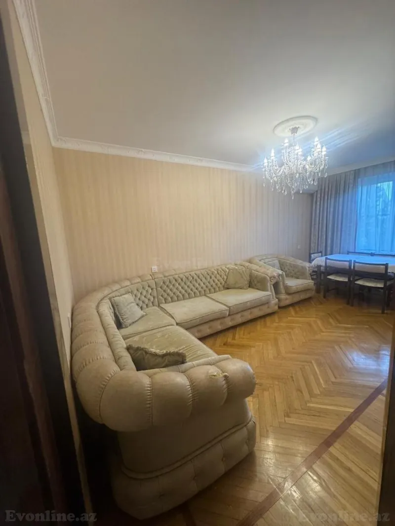 Satılır 4 otaqlı Mənzil Köhnə tikili 85 m² Bakı, Xətai r., Əhmədli m — Mənzil, Bakı (2)