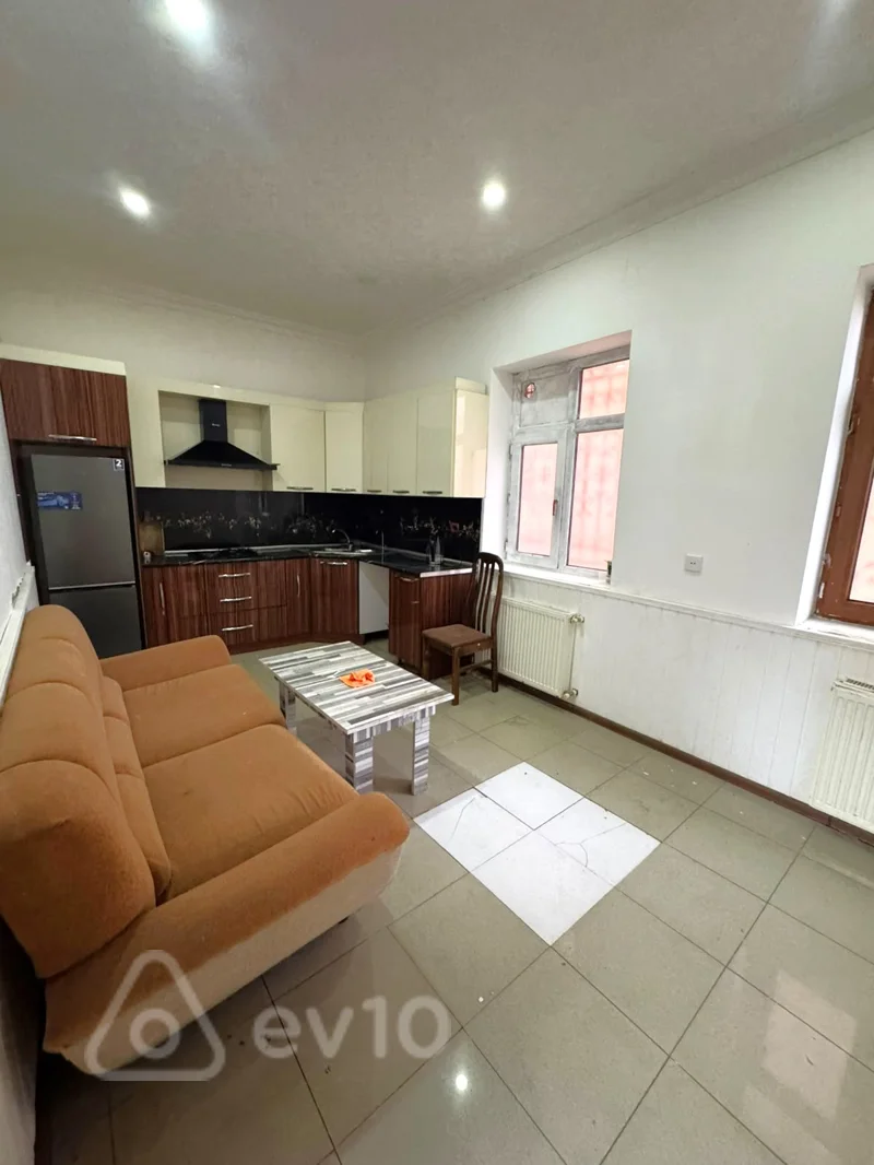 4 otaqlı həyət evi, 250 m², Səbail ray. Badamdar qəs. — kirayə — Ev, villa, Bakı (5)