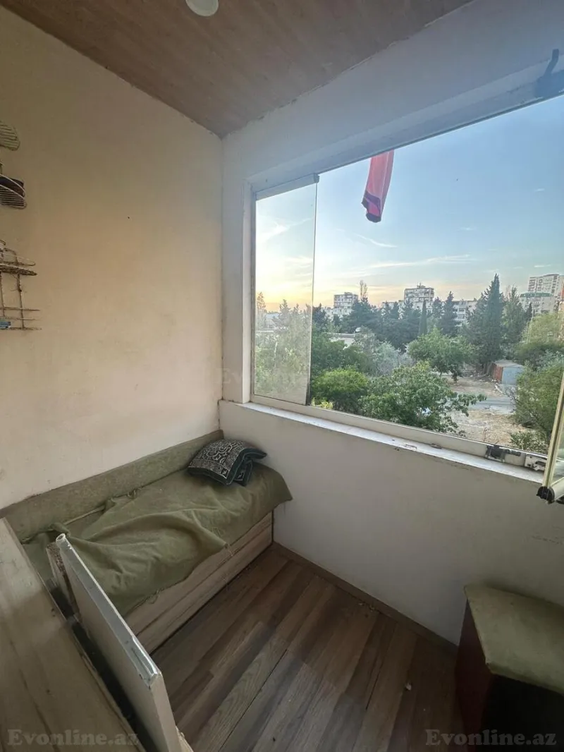 Satılır 3 otaqlı Mənzil Köhnə tikili 55 m² Bakı, Xətai r., Həzi Aslanov m., Həzi Aslanov — Mənzil, Bakı (7)