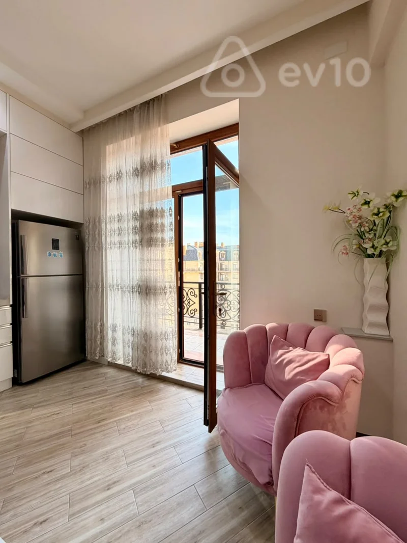 2 otaqlı mənzil, 100 m², Mərkəzi bulvar küç — kirayə — Mənzil, Bakı (9)
