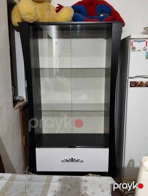 2si bir yerde 100 manat — Nardaran