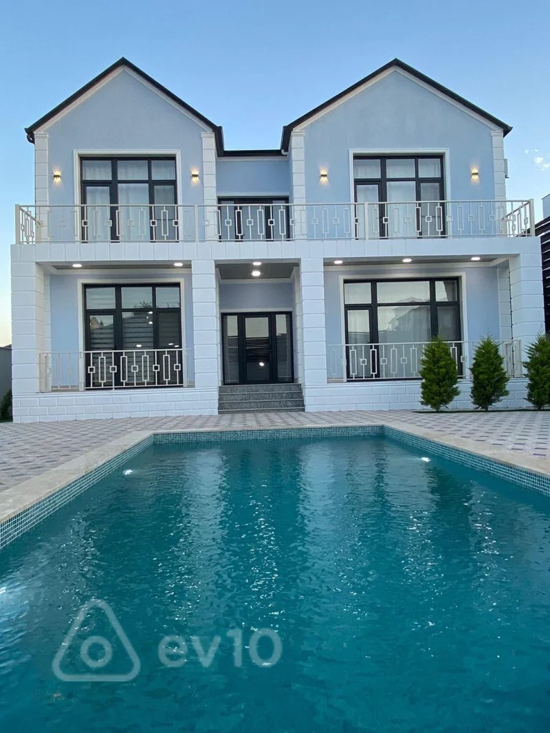 5 otaqlı həyət evi, 300 m², Buzovna Qəs — Bakı